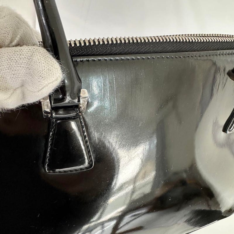 Ferragamo　フェラガモ　リアルレザー　ショルダーバッグ　エナメル加工 楽天市場】フェラガモ エナメル（ショルダーバッグ・メッセンジャー