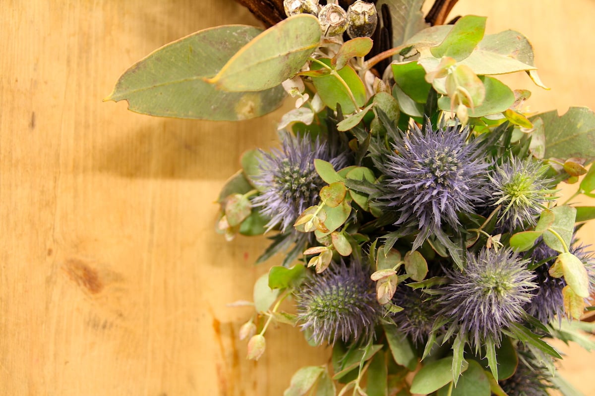 エリンジウムのグリーンハーフリース | ドライフラワー専門店