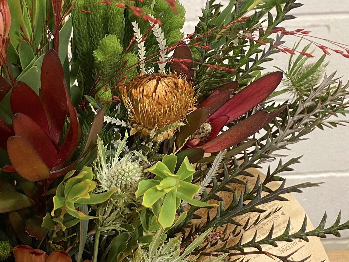 ネイティブフラワーのアレンジメント | ドライフラワー専門店「うつろい」