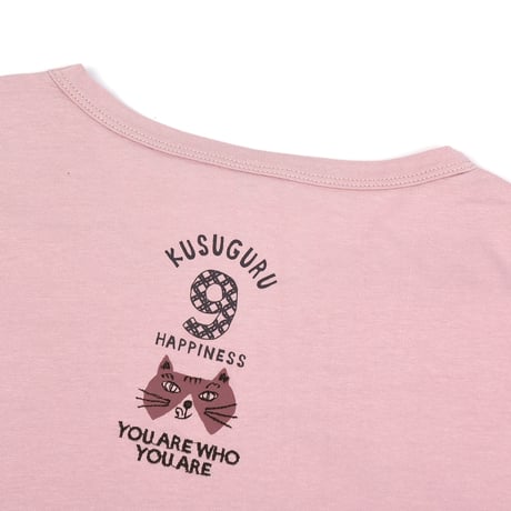 24-7133　天竺ニット　ラフサイズTシャツ　クスグルハピネス柄