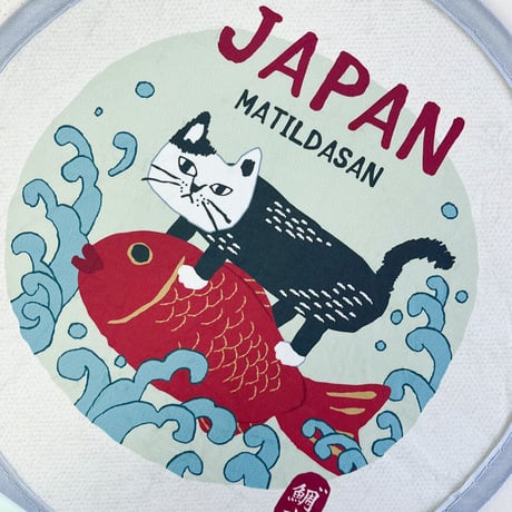 25-8276　くるりんうちわ　マチルダさんと鯛柄