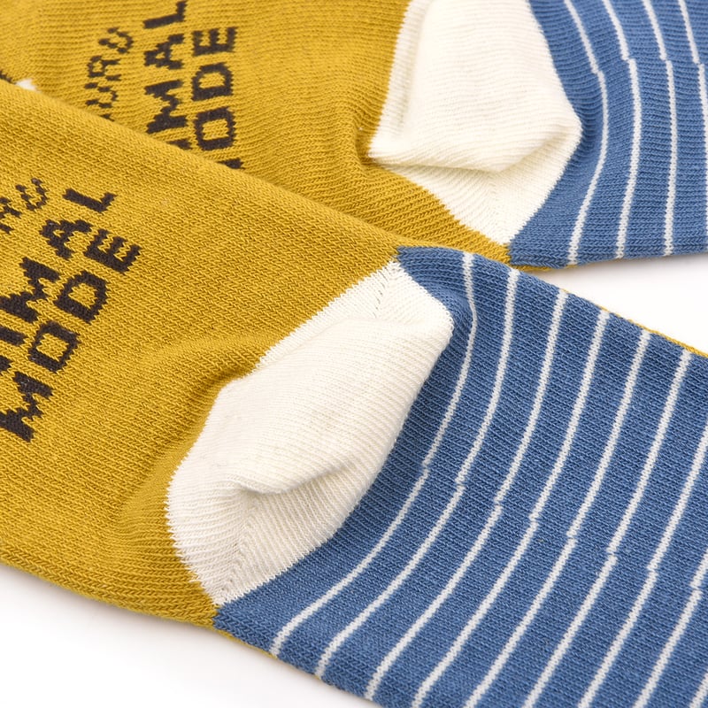 25-8221 クスグルソックス ジャガード靴下 パウロ柄 | KUSUGURU