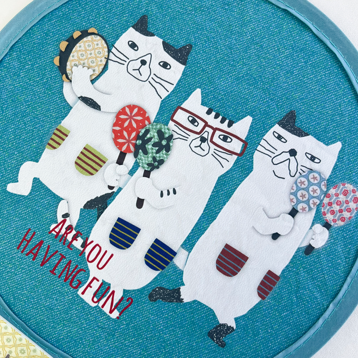 25-8264 くるりんうちわ ネコまるけ柄 | KUSUGURU STORE