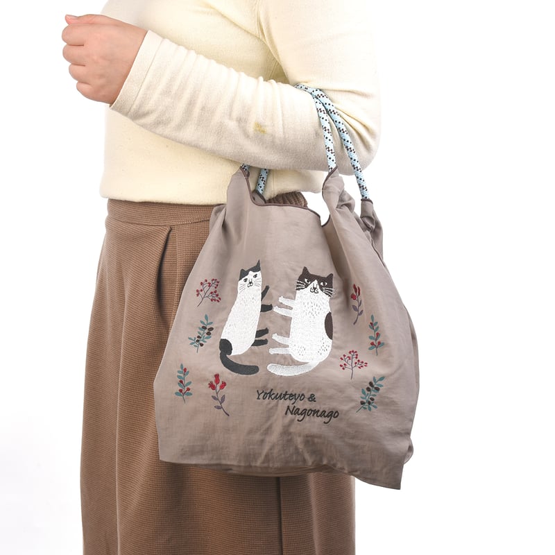 24-7152 撥水加工 刺繡ワッシャーバッグMサイズ なごなごさん柄 24-7152 撥水加工 刺繡ワッシャーバッグMサイズ なごなごさん柄