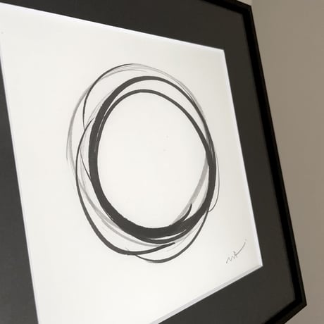 Circle　lie on top