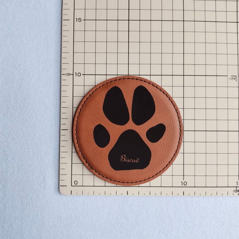 🐾世界にひとつ🐾うちの子肉球&名入れレザーコースター | シュナウザー