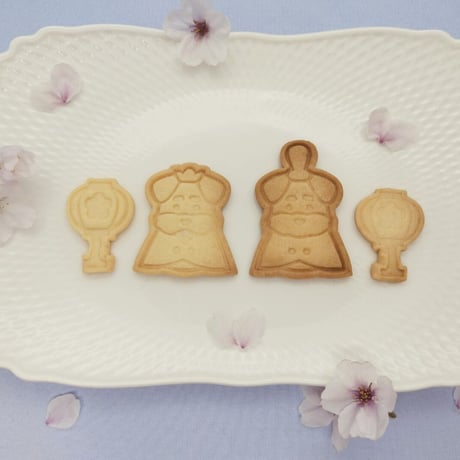「ちょこんと可愛い♡ほっこりさん雛祭りクッキー型」〜手作りクッキーで、春の訪れを優雅にお祝い！〜