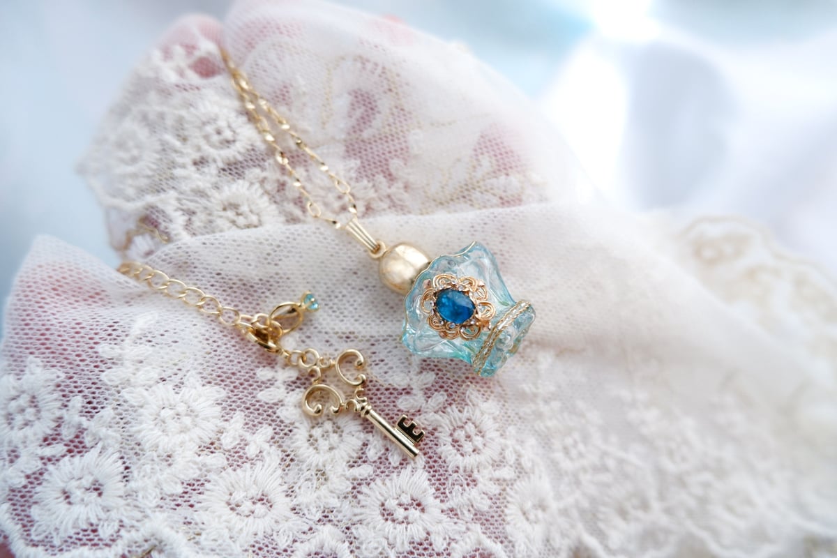 ブルブブ　チークコラボ　パフューム　ネックレス　チャーム ブルブブ チークコラボ パフューム ネックレス チャーム