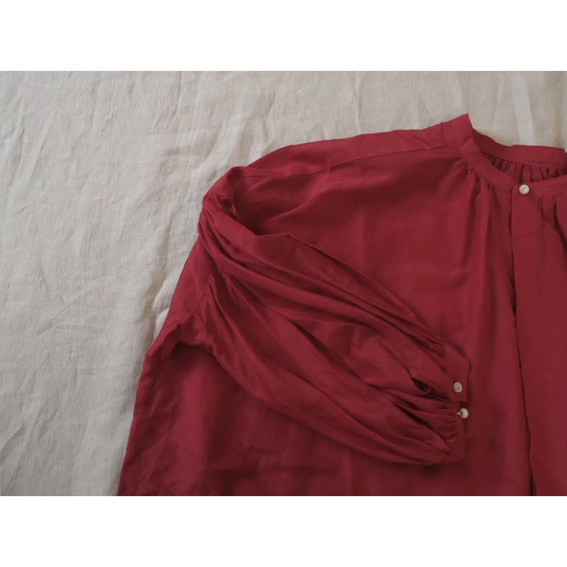 未使用タグ付 ハツトキ hatsutoki ノーカラーブラウス 播州織 puff-sleeve blouse（シャツ/ブラウス）｜suzuki takayuki