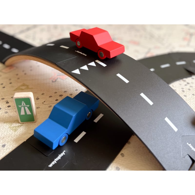 waytoplay】キングオブザロード・ギフトセット (40pcs+車2台 waytoplay】キングオブザロード・ギフトセット (40pcs+車2台