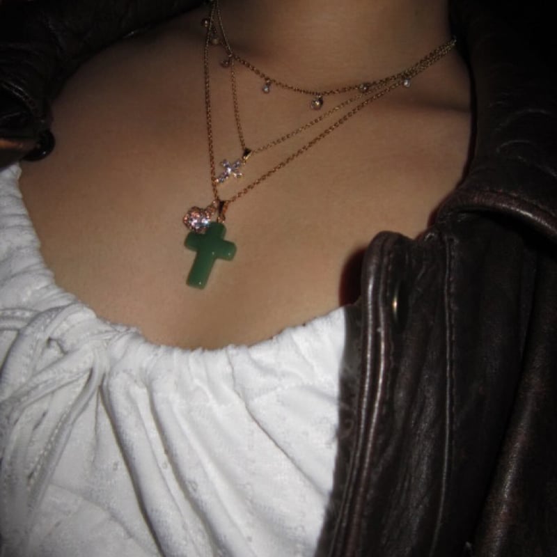 MOISSANITE CROSS NACKLACE GOLD | HOLY YUMS