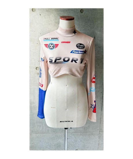 ハイネックスポーティートップス