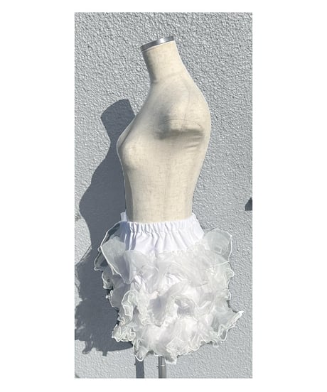 フリルペチパンツ