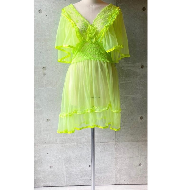 蛍光チュールワンピース | RENTAL COSTUME MOGU