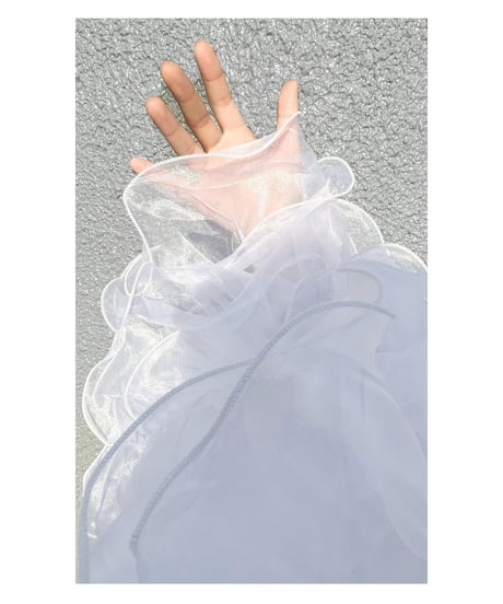 ボリュームチュールガウン