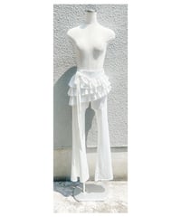 フリルパンツ