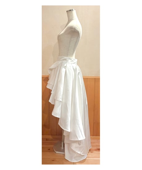 フィッシュテールフリルスカート