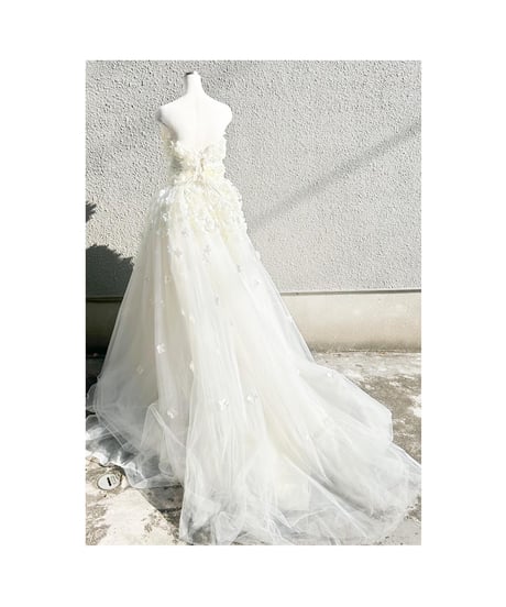 花びらチュールドレス