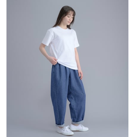 ワンサイズ　デニムタックパンツ