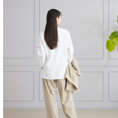 ボートネック　ロングＴシャツ