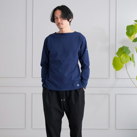ボートネック　ロングＴシャツ