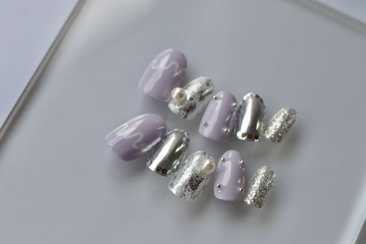 Digital Lavender × Metallic Silver | Cloud9