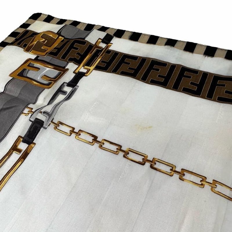 フェンディ FENDI バンダナ ハンカチ スカーフ 首飾り ズッカ フェンディ FENDI バンダナ ハンカチ スカーフ 首飾り ズッカ