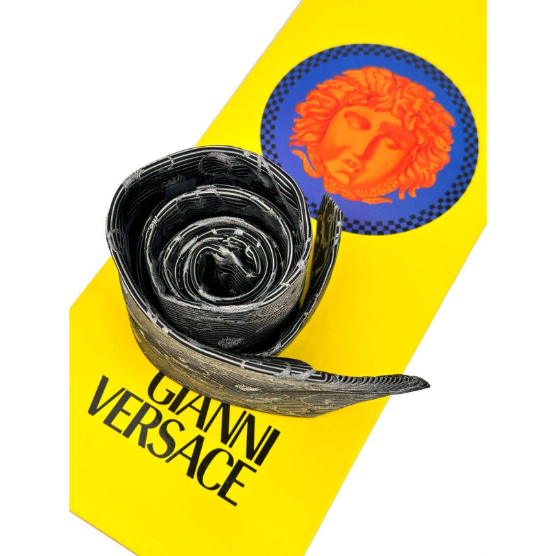 GIANNI VERSACE ヴェルサーチ メデューサ ネクタイ 黄 シルク 美品】ヴェルサーチ ネクタイ 総柄 メデューサ バロック シルク