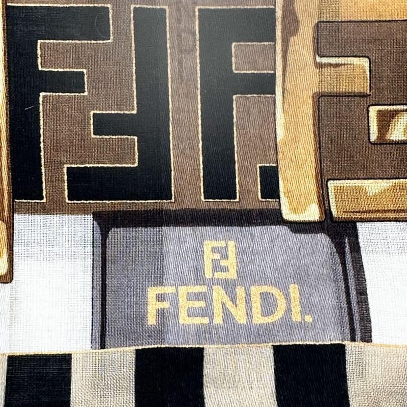 フェンディ FENDI バンダナ ハンカチ スカーフ 首飾り ズッカ フェンディ FENDI バンダナ ハンカチ スカーフ 首飾り ズッカ