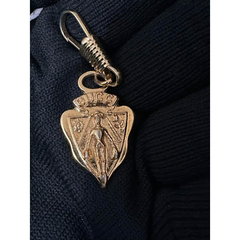 GUCCI アクセサリー オールドグッチ ゴールドクレスト キーホルダー
