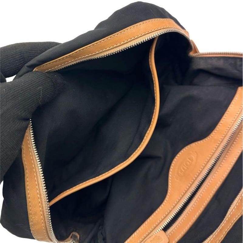 TOD'S トッズ クラッチバッグ セカンドバッグ マルチポーチ 化粧品入れ