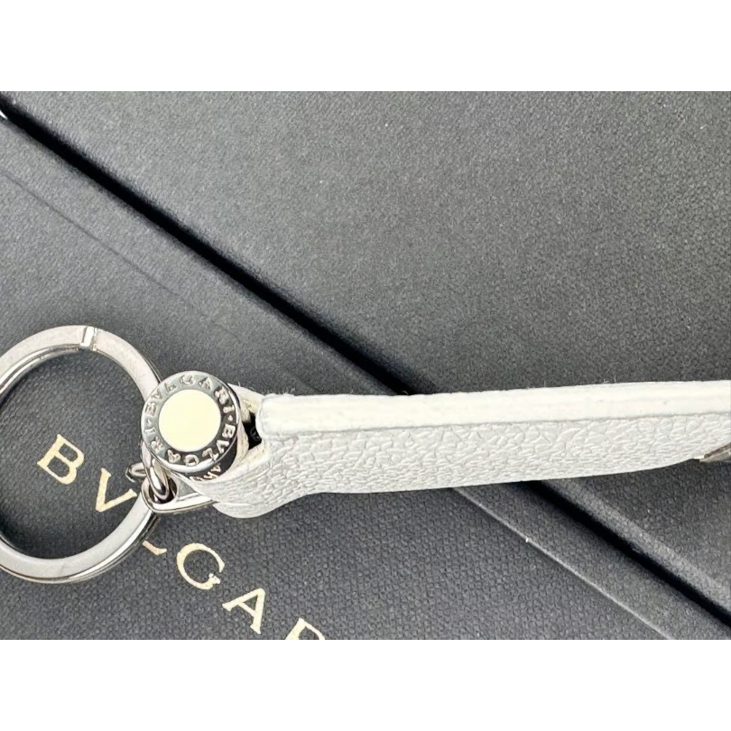 BVLGARI ブルガリ キーホルダー キーリング ホワイト 白 パール BVLGARI ブルガリ キーホルダー キーリング ホワイト 白 パール