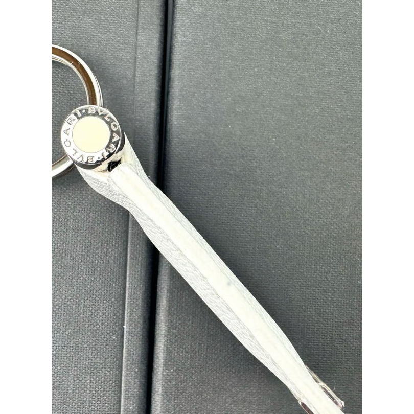 BVLGARI ブルガリ キーホルダー キーリング ホワイト 白 パール BVLGARI ブルガリ キーホルダー キーリング ホワイト 白 パール