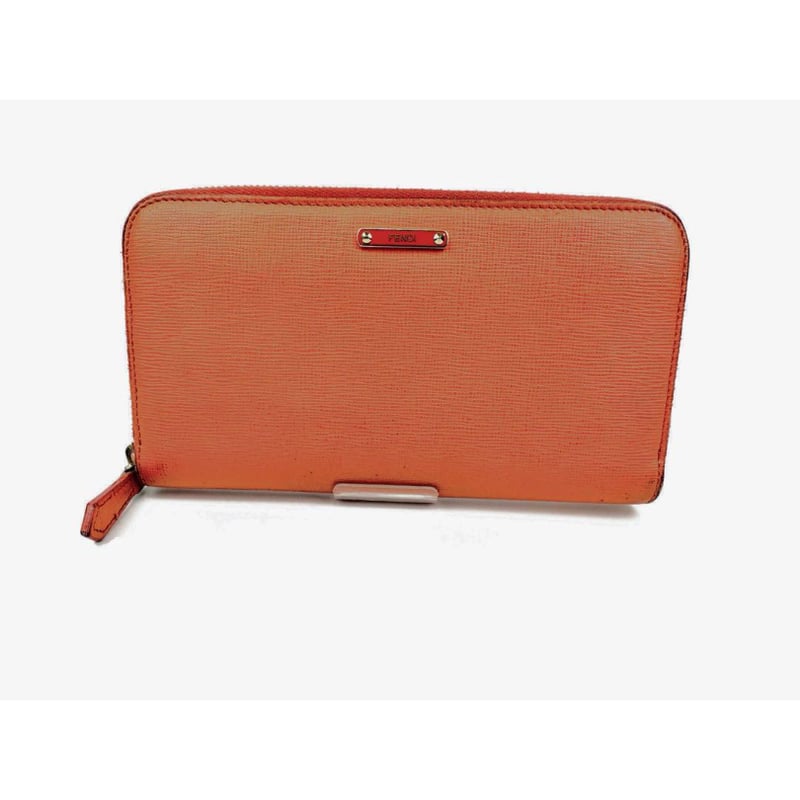 FENDI フェンディ レザー長財布 ラウンドジップ ロゴプレート FENDI フェンディ レザー長財布 ラウンドジップ ロゴプレート