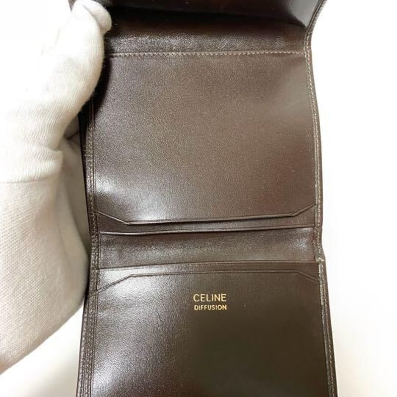 セリーヌ 馬車金具 カーフ レザー 3つ折り財布 がま口 ダークブラウン 希少 希少 セリーヌ ディフュージョン 馬車 三つ折り財布 お札入れ