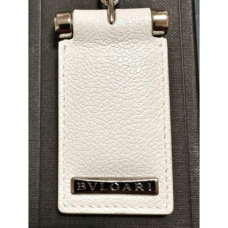 BVLGARI ブルガリ キーホルダー キーリング ホワイト 白 パール BVLGARI ブルガリ キーホルダー キーリング ホワイト 白 パール