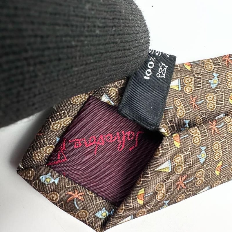 美品❤️フェラガモ❤️ビーチタオル FERRAGAMO直営店 フェラガモ モノグラム ビーチタオル