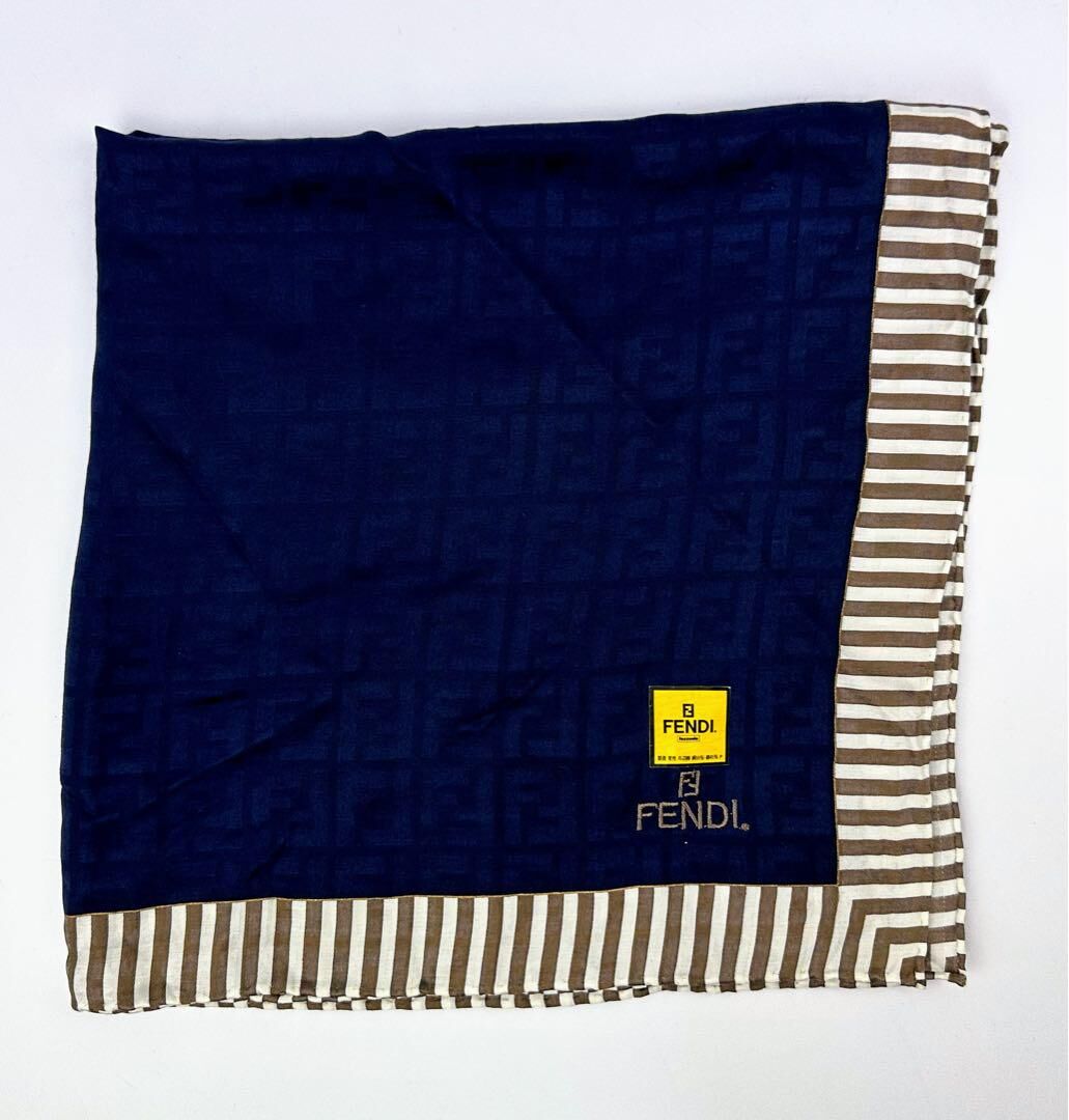 フェンディ FENDI バンダナ ハンカチ スカーフ ネイビー 紺色 メンズ