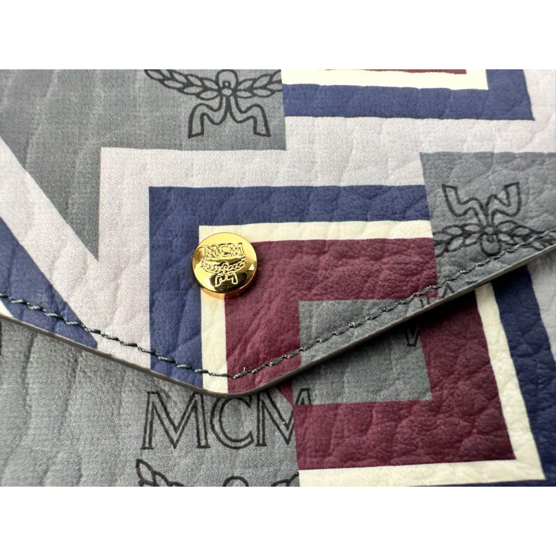 【美品】MCM エムシーエム ミニ クラッチバッグ ポーチ 小物入れ レザー MCM エムシーエム MCM 正規品 ミニ クラッチ ポーチ 小物入れ