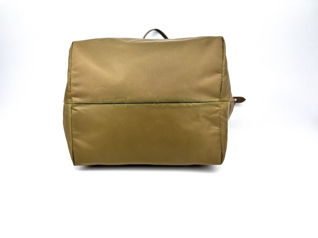 【新品・未使用】 ラコステ　レザートートバッグ 未使用級】ラコステ LACOSTE トートバッグ A4サイズ対応 大容量 手持ち