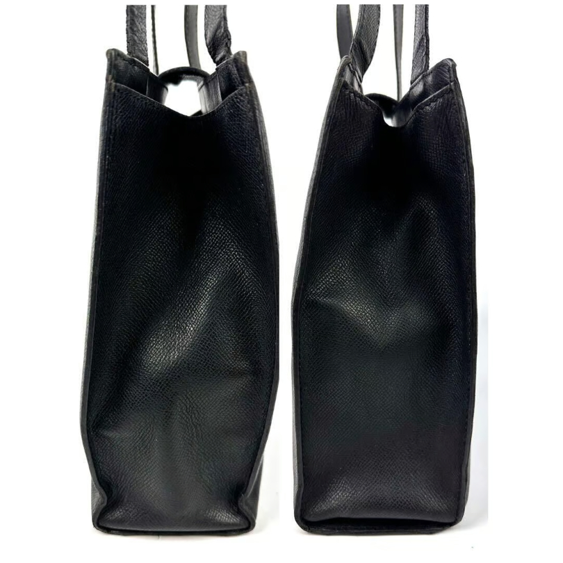 セリーヌ CELINE ターンロック ロゴ エンボスレザー トート セリーヌ CELINE ターンロック ロゴ エンボスレザー トート