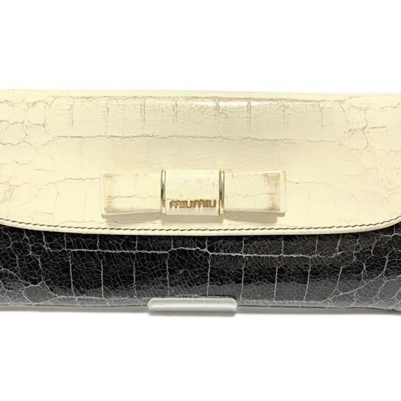 miumiu ミュウミュウ　財布　クロコ　型押し　長財布　ベージュ ミュウミュウ miumiu ラウンド ファスナー 長財布 クロコ 型押し