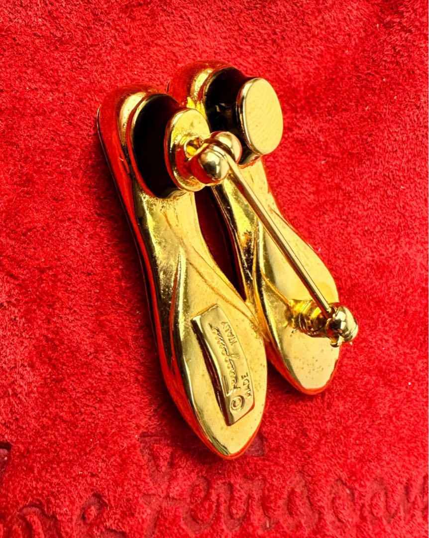 サルヴァトーレフェラガモ Salvatore Ferragamo パンプス サルヴァトーレフェラガモ Salvatore Ferragamo パンプス