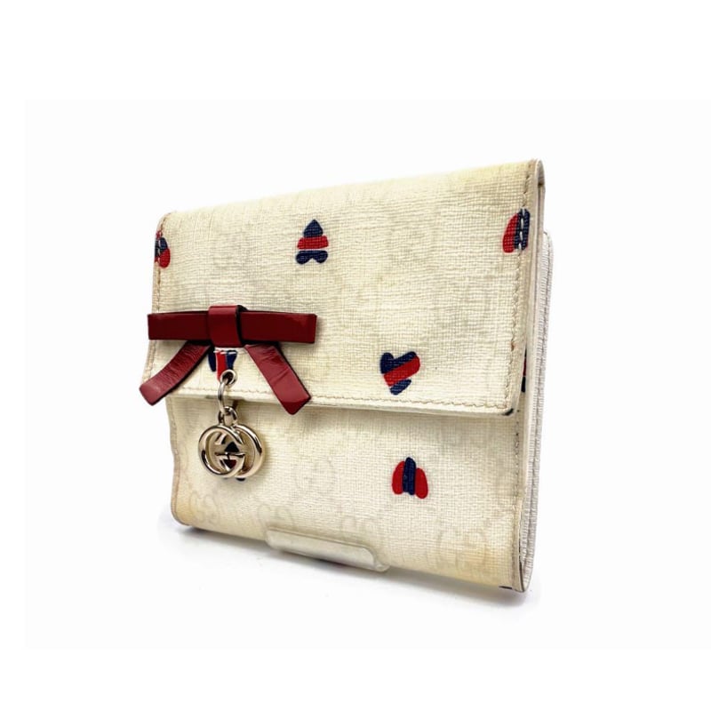 GUCCI グッチ GG PVCレザーリボン ハート二 つ折り財布 ホワイト GUCCI グッチ GG PVCレザーリボン ハート二 つ折り財布 ホワイト