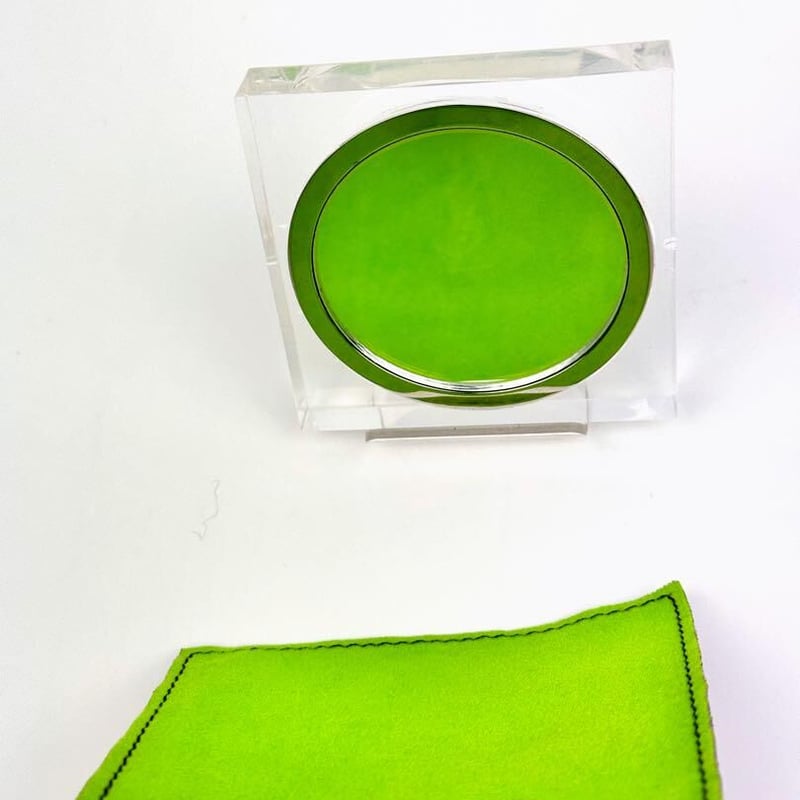 希少 イヴサンローラン YSLミラー 手鏡 LE SOIN クリスタルガラス鏡