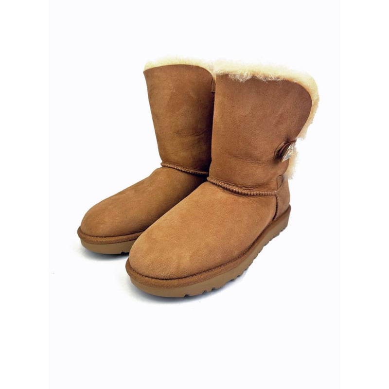 UGG アグ　スワロフスキーパール付き ムートンブーツ　レザーブーツ UGGのフリマアイテム一覧