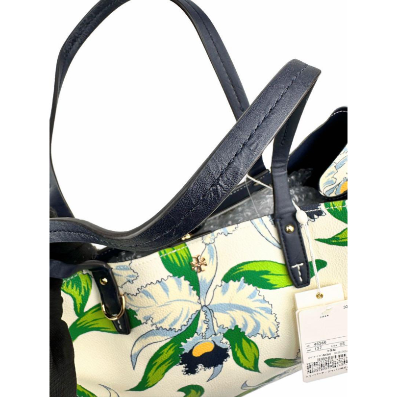 【訳あり未使用級】トリーバーチ ケリントン フローラル トートバッグ レザー トリーバーチ ケリントン スクエア ボタニカルトートバッグ 白