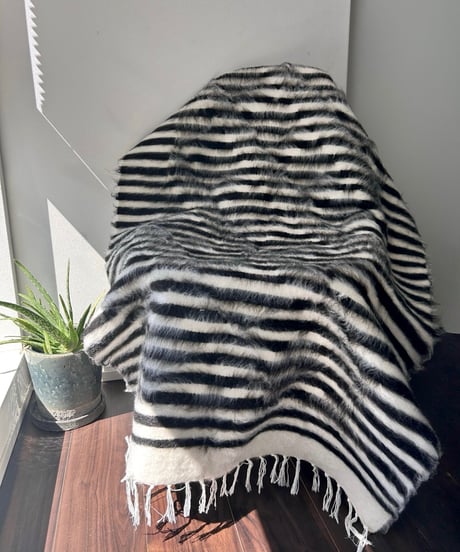 〔送料無料〕NEW Turkish Battaniye  トルコ製 手織りバッターニエ 127cm×80m （White×Black）