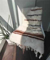 〔送料無料〕未使用 Vintage  NEW Turkish Battaniye トルコ製 手織りバッターニエ 132cm×78cm（ホワイト系）