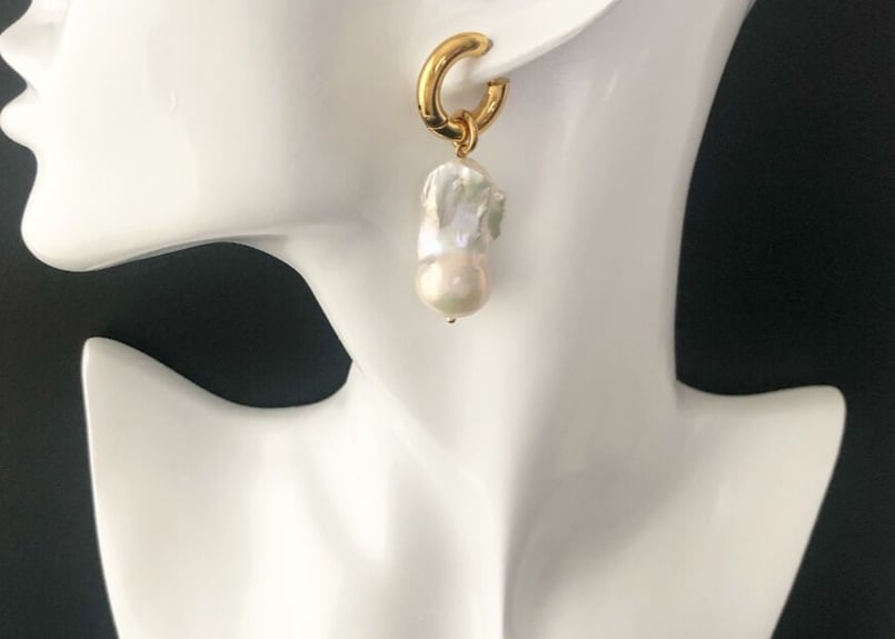 Timeless Pearly】バロックパール・ゴールドボール4粒ピアス | Les Che
